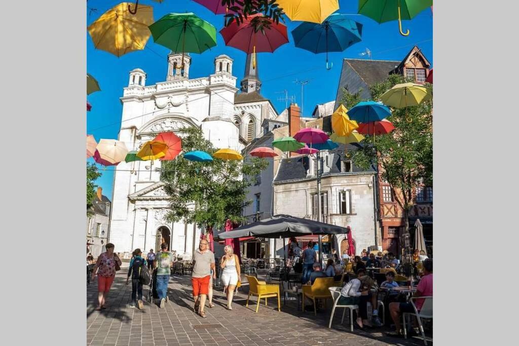L'Escapade : Maison Centre-Ville Avec Cour Сомюр Екстериор снимка